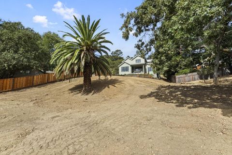 A home in San Carlos