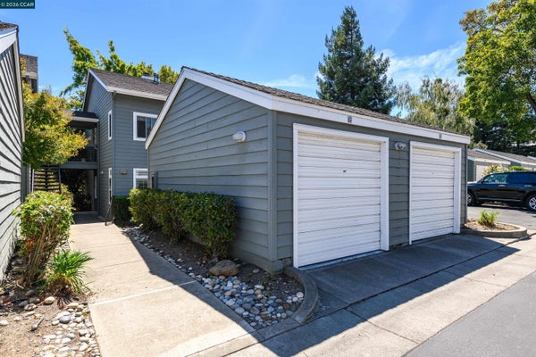 8020 MOUNTAIN VIEW DR, PLEASANTON, CA 94588 - Image 8fc85a8f8009bd67f56cdf0941ee6a0f/3800545965
