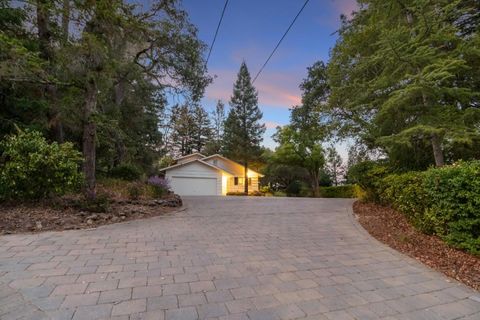 A home in Woodside