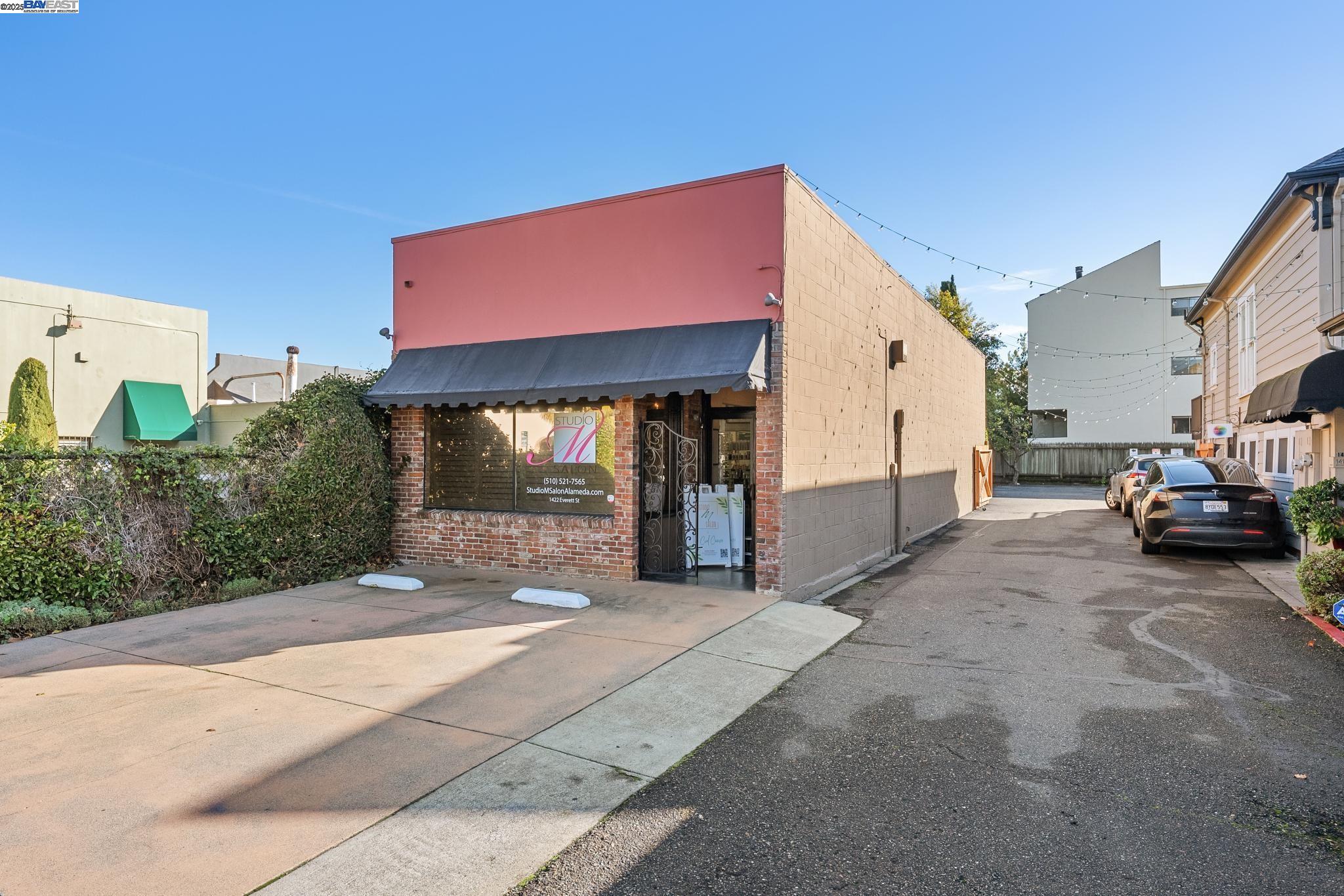 1422 Everett St, Alameda, CA 94501