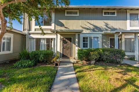 Photo of 1427 Mcquesten Drive #B, San Jose, CA 95122 (MLS # ML82028395)