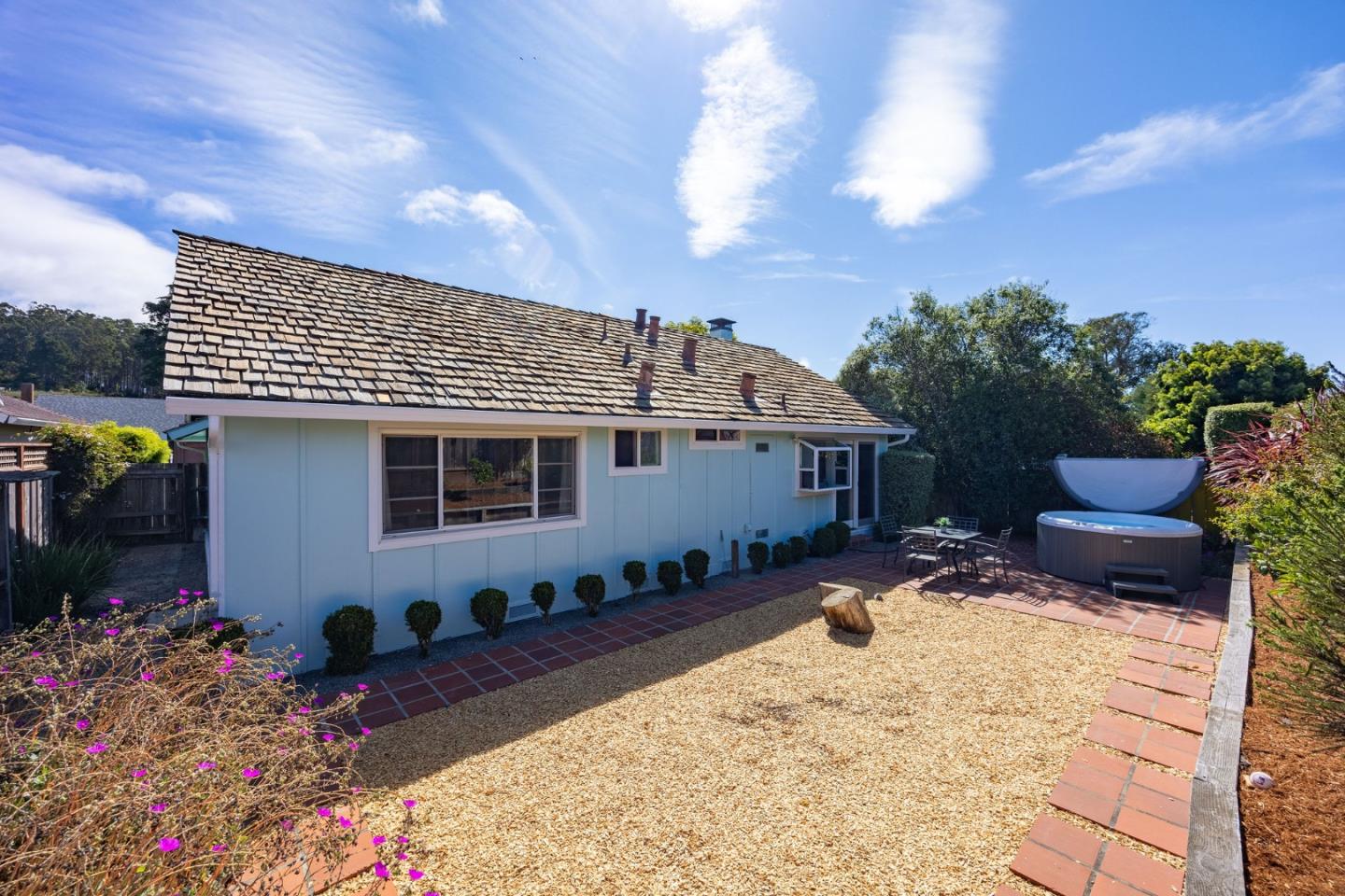 Half Moon Bay, California 94019, United States, 3 Bedrooms Bedrooms, ,2 BathroomsBathrooms,Residential,Active,206437
