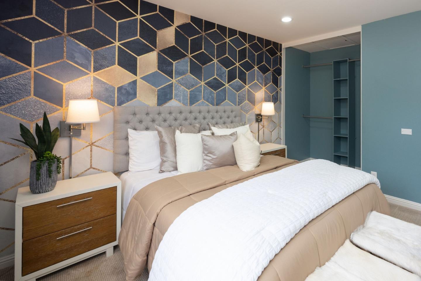 Half Moon Bay, California 94019, United States, 3 Bedrooms Bedrooms, ,2 BathroomsBathrooms,Residential,Active,206437