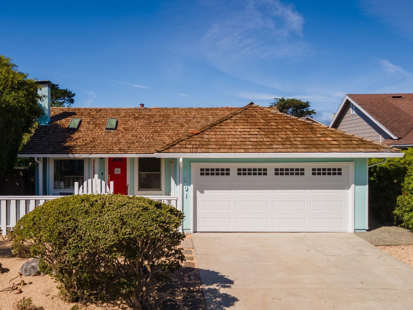 Half Moon Bay, California 94019, United States, 3 Bedrooms Bedrooms, ,2 BathroomsBathrooms,Residential,Active,206437