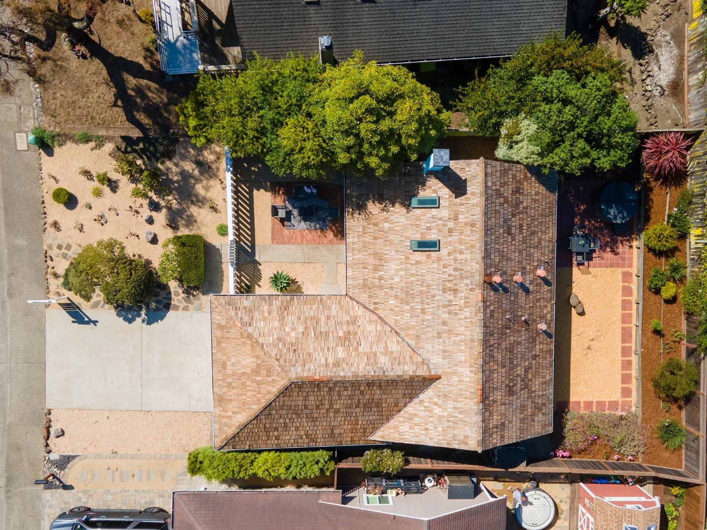 Half Moon Bay, California 94019, United States, 3 Bedrooms Bedrooms, ,2 BathroomsBathrooms,Residential,Active,206437