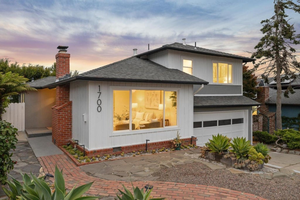 Photo of 1700 Parkview Drive, San Bruno, CA 94066 (MLS # ML82058593)