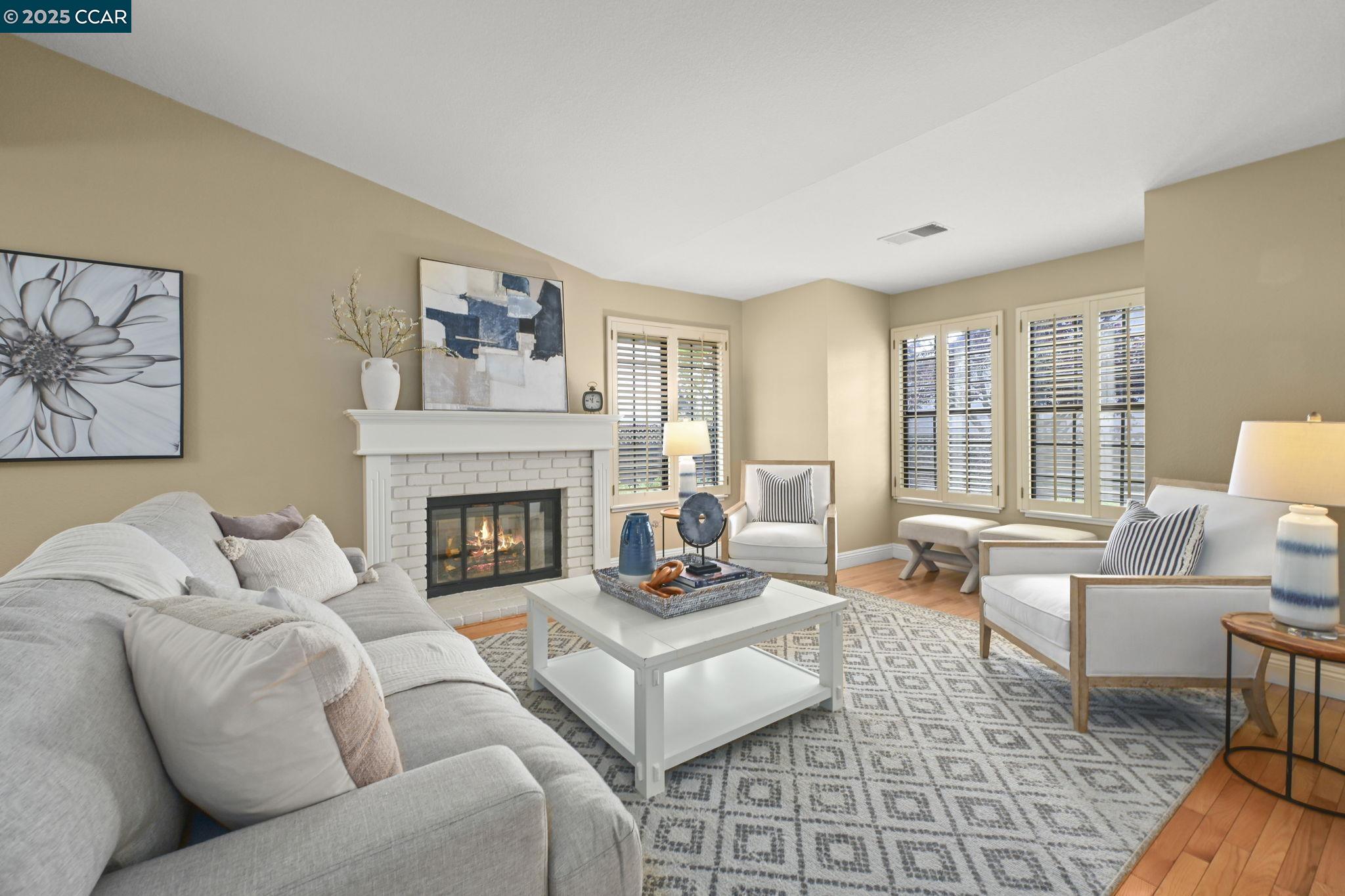 San Ramon, California 94582, United States, 4 Bedrooms Bedrooms, ,2 BathroomsBathrooms,Residential,Active,215427