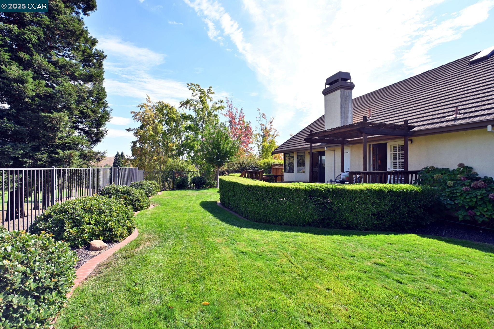 San Ramon, California 94582, United States, 4 Bedrooms Bedrooms, ,2 BathroomsBathrooms,Residential,Active,215427