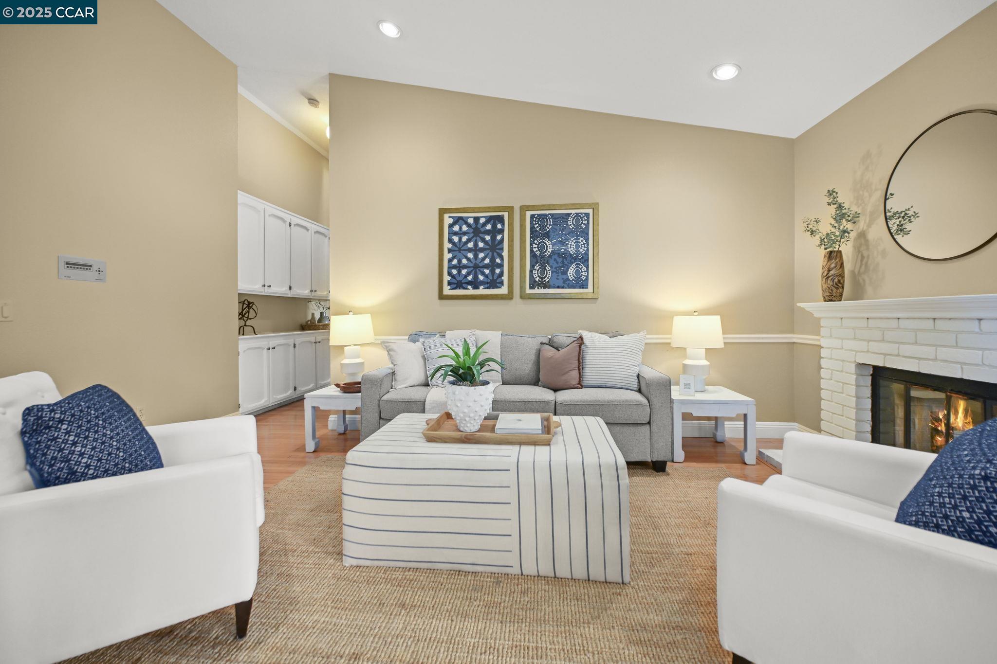 San Ramon, California 94582, United States, 4 Bedrooms Bedrooms, ,2 BathroomsBathrooms,Residential,Active,215427