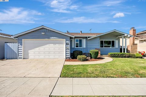 1081 Edgemere Ln, Hayward, CA 94545 - MLS#: 41096344