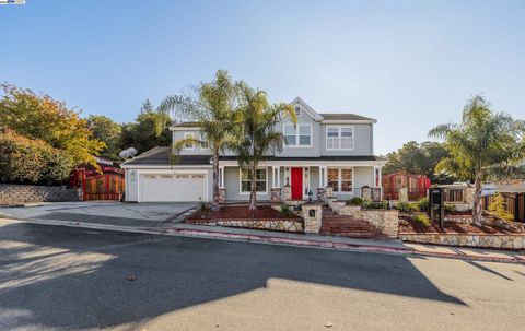 Photo of 3109 Vista Ln, Hayward, CA 94541 (MLS # 41119076)