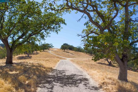 A home in San Ramon