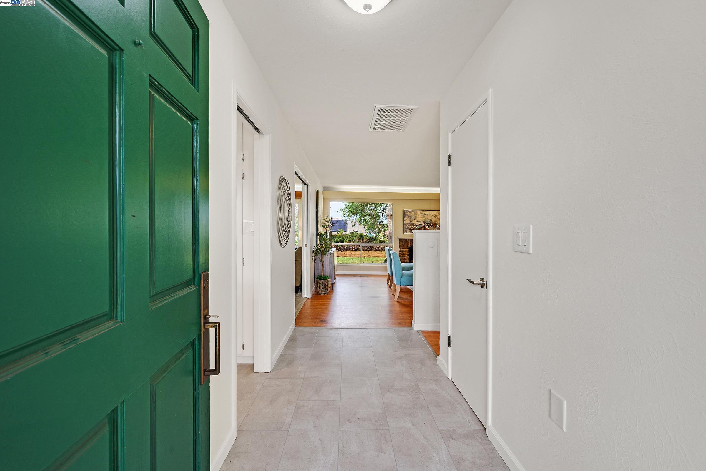 Livermore, California 94550, United States, 4 Bedrooms Bedrooms, ,3 BathroomsBathrooms,Residential,Active,219786