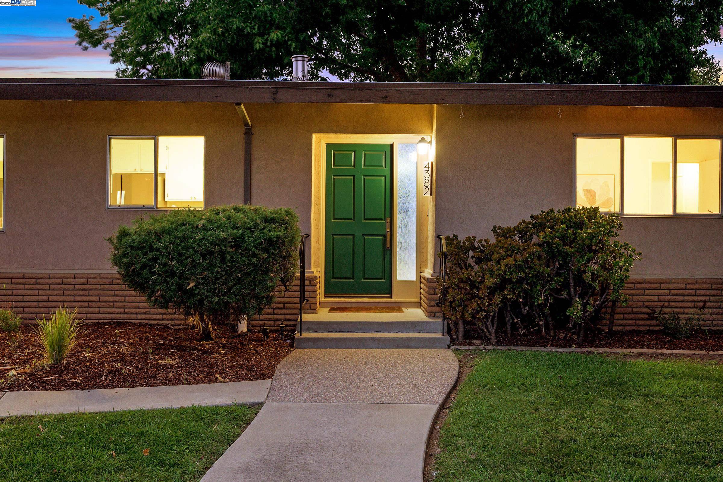 Livermore, California 94550, United States, 4 Bedrooms Bedrooms, ,3 BathroomsBathrooms,Residential,Active,219786