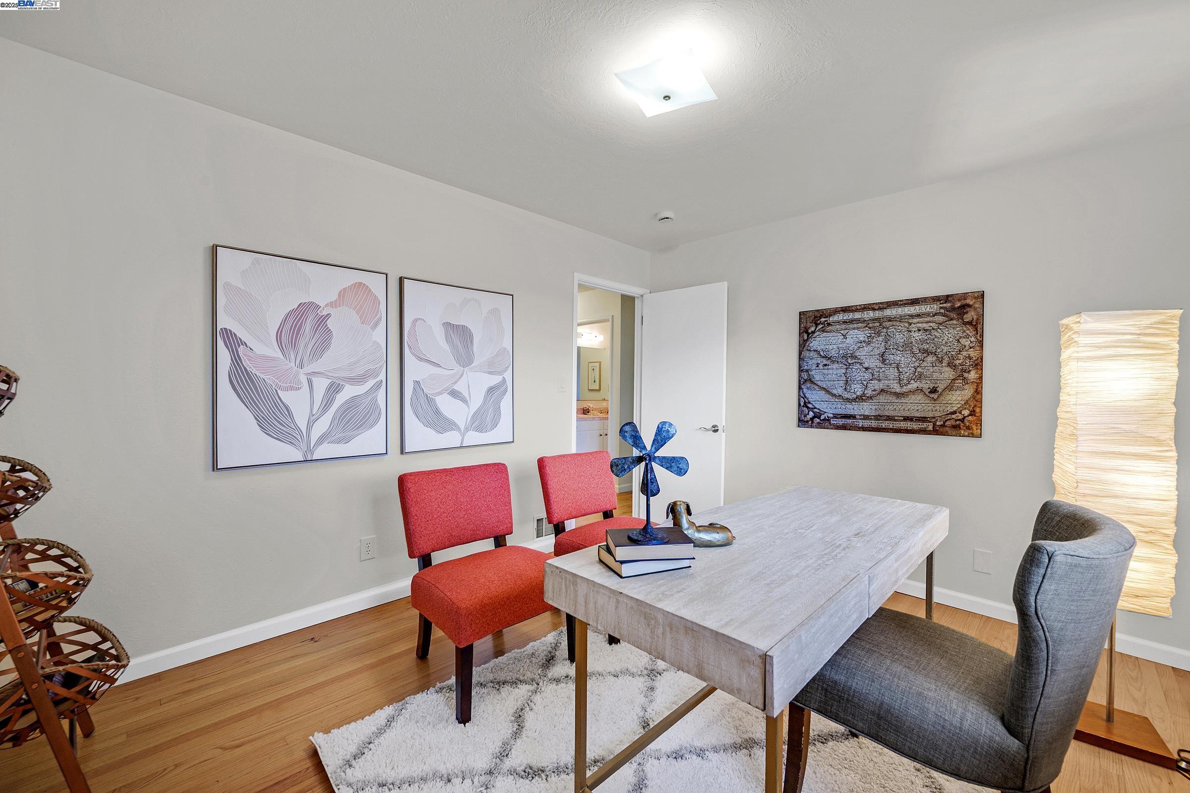 Livermore, California 94550, United States, 4 Bedrooms Bedrooms, ,3 BathroomsBathrooms,Residential,Active,219786