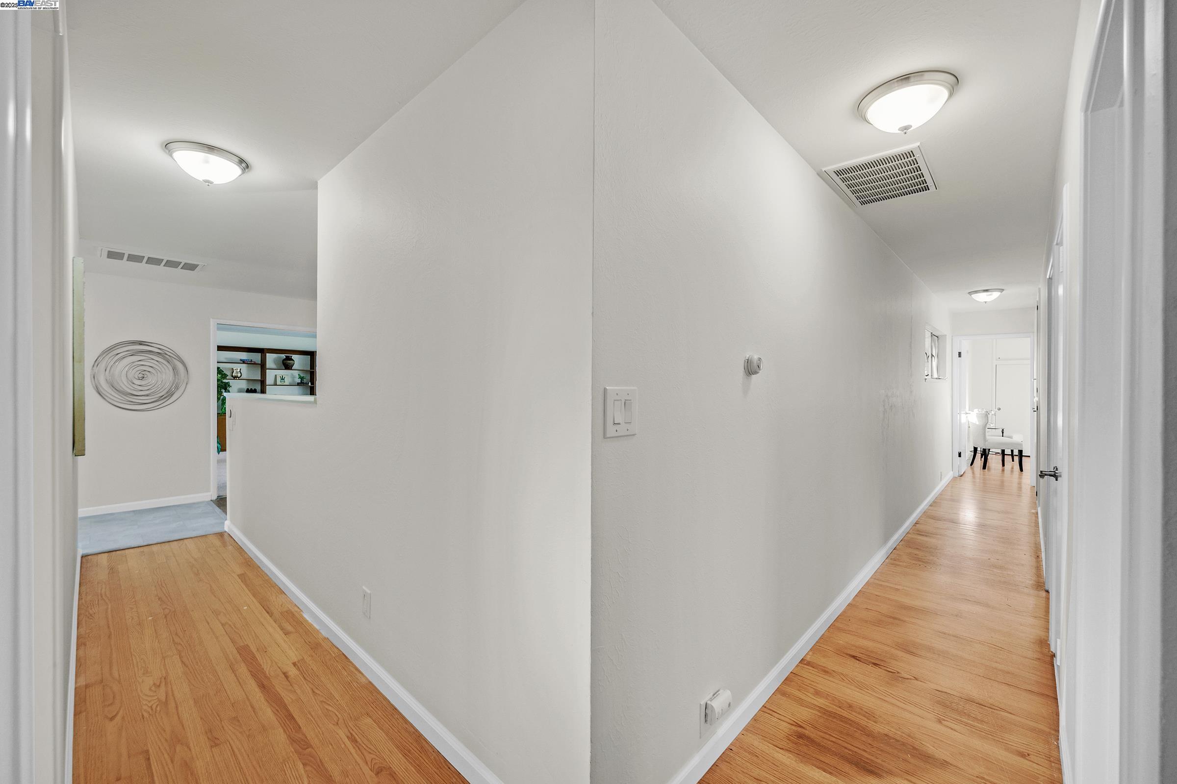 Livermore, California 94550, United States, 4 Bedrooms Bedrooms, ,3 BathroomsBathrooms,Residential,Active,219786