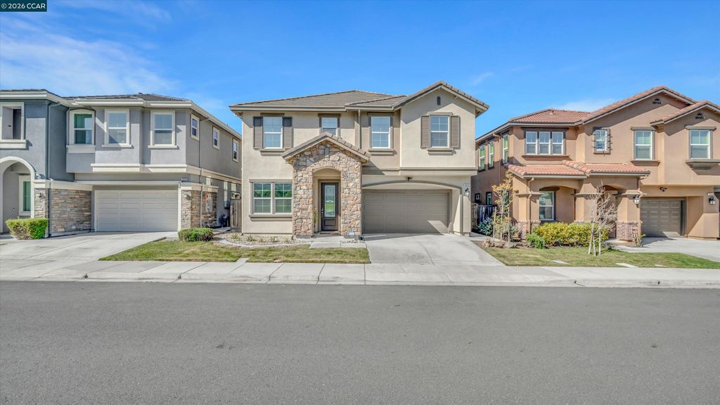 Photo of 3025 Aragon Dr, Pittsburg, CA 94565 (MLS # 41126945)