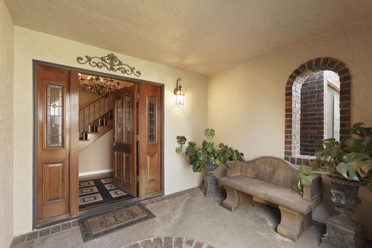 1636 Timberlake Circle