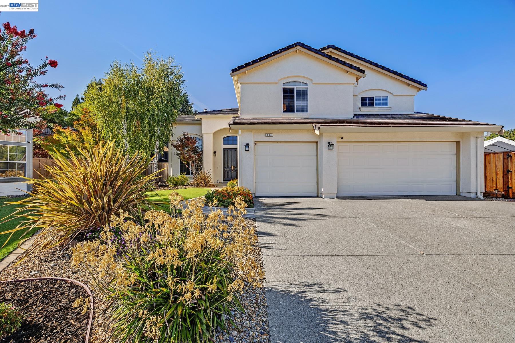 104 Wildflower Valley Ct