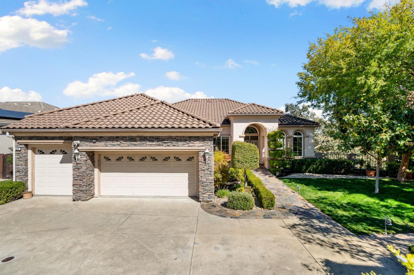 5010 Westside Drive