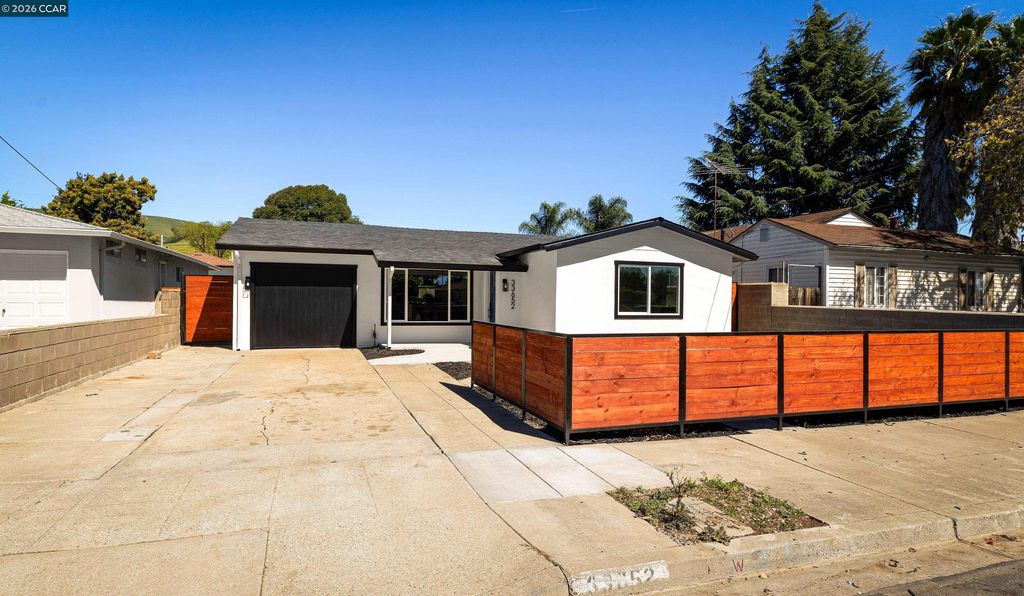 Photo of 33652 4Th St, Union City, CA 94587 (MLS # 41129219)