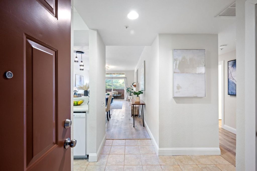 Photo of 212 Crescent Court, Brisbane, CA 94005 (MLS # ML82040624)