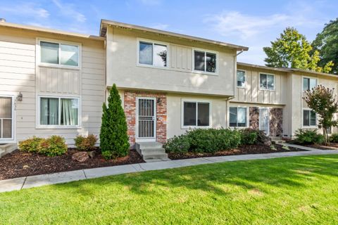Photo of 3828 Keneland Way, Pleasanton, CA 94588 (MLS # ML82024533)
