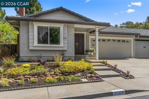Photo of 2144 Wilmington Dr, Walnut Creek, CA 94596 (MLS # 41132905)