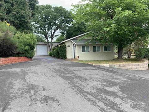 Photo of 13676 Tuolumne Rd, Sonora, CA 95370 (MLS # 41122720)