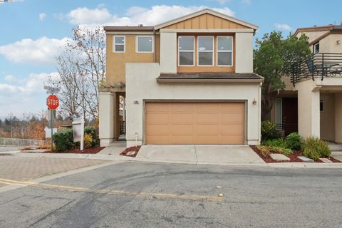 Photo of 3364 Chartwell St, San Ramon, CA 94583 (MLS # 41118954)