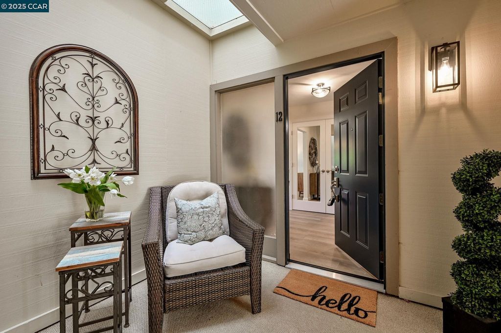 Photo of 1508 Canyonwood Ct #12, Walnut Creek, CA 94595 (MLS # 41116382)