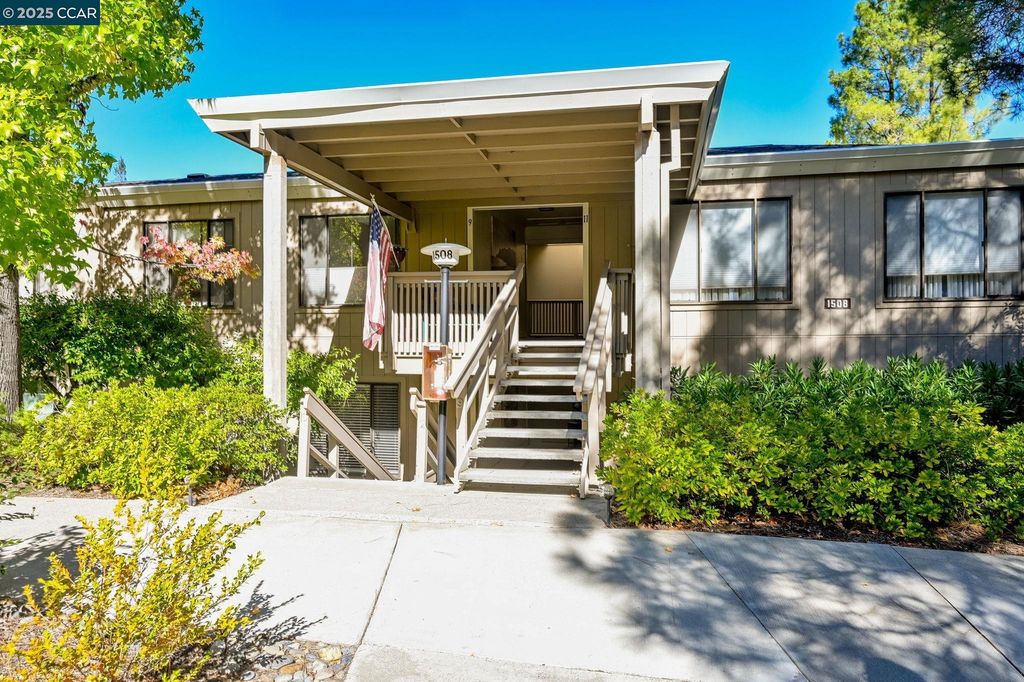 Photo of 1508 Canyonwood Ct #12, Walnut Creek, CA 94595 (MLS # 41116382)