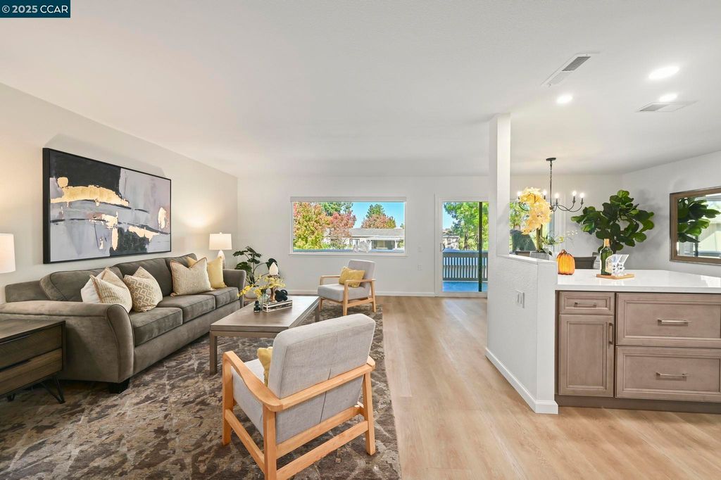 Photo of 1508 Canyonwood Ct #12, Walnut Creek, CA 94595 (MLS # 41116382)