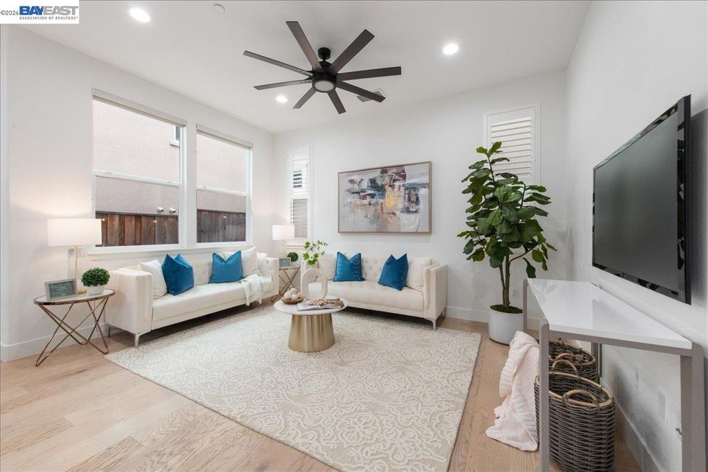 Photo of 4026 Chalk Hill Way, Dublin, CA 94568 (MLS # 41127163)