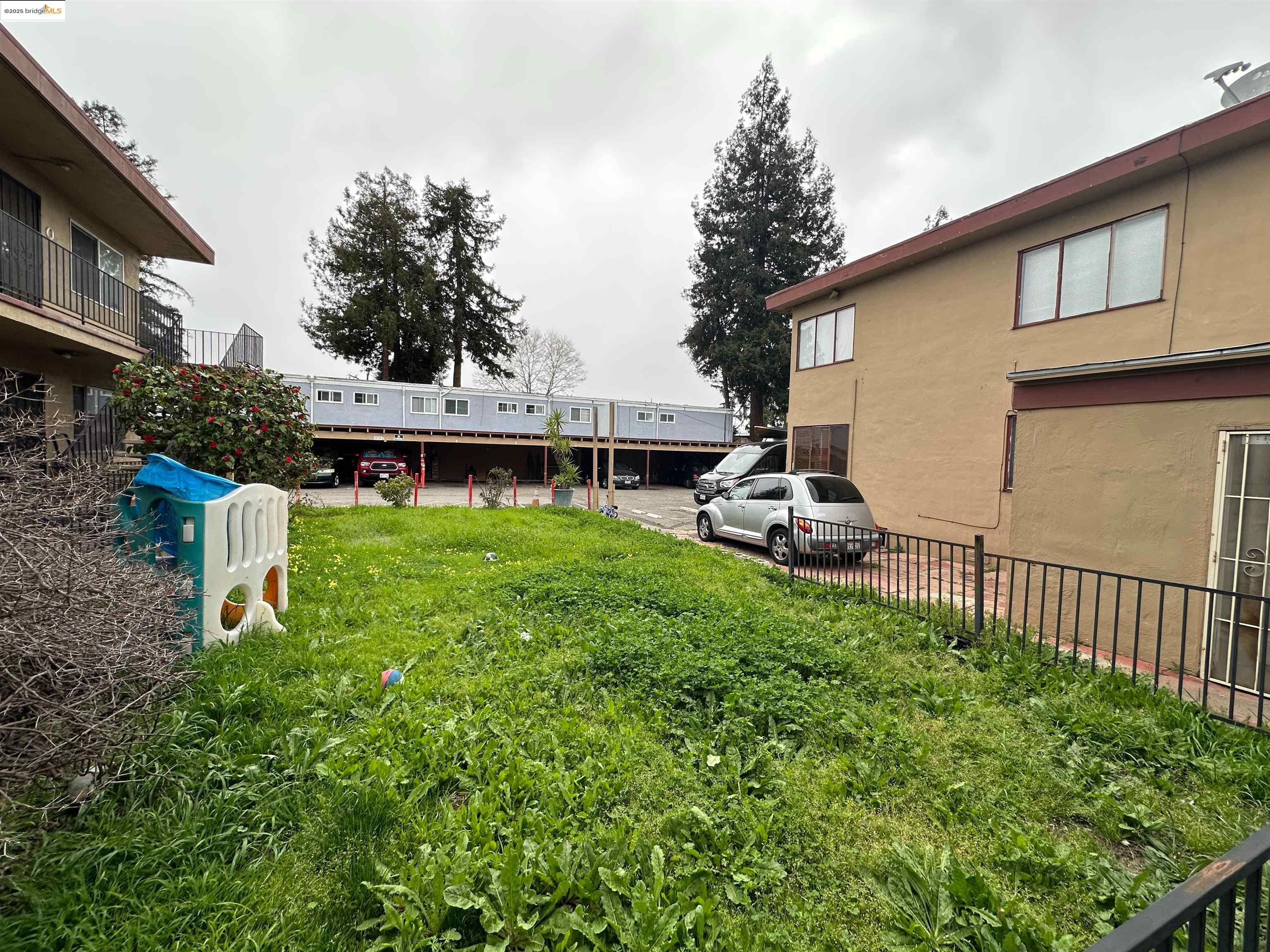 2550 35th ave