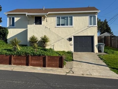 Photo of 108 Mesa Street, Vallejo, CA 94591 (MLS # 41124123)