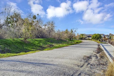 A home in Milpitas