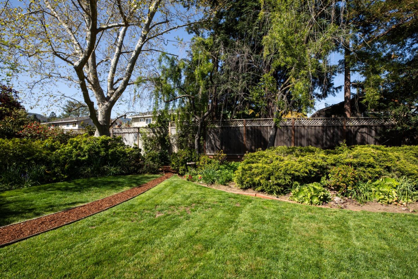 San Jose, California 95120, United States, 5 Bedrooms Bedrooms, ,3 BathroomsBathrooms,Residential,Pending,105221