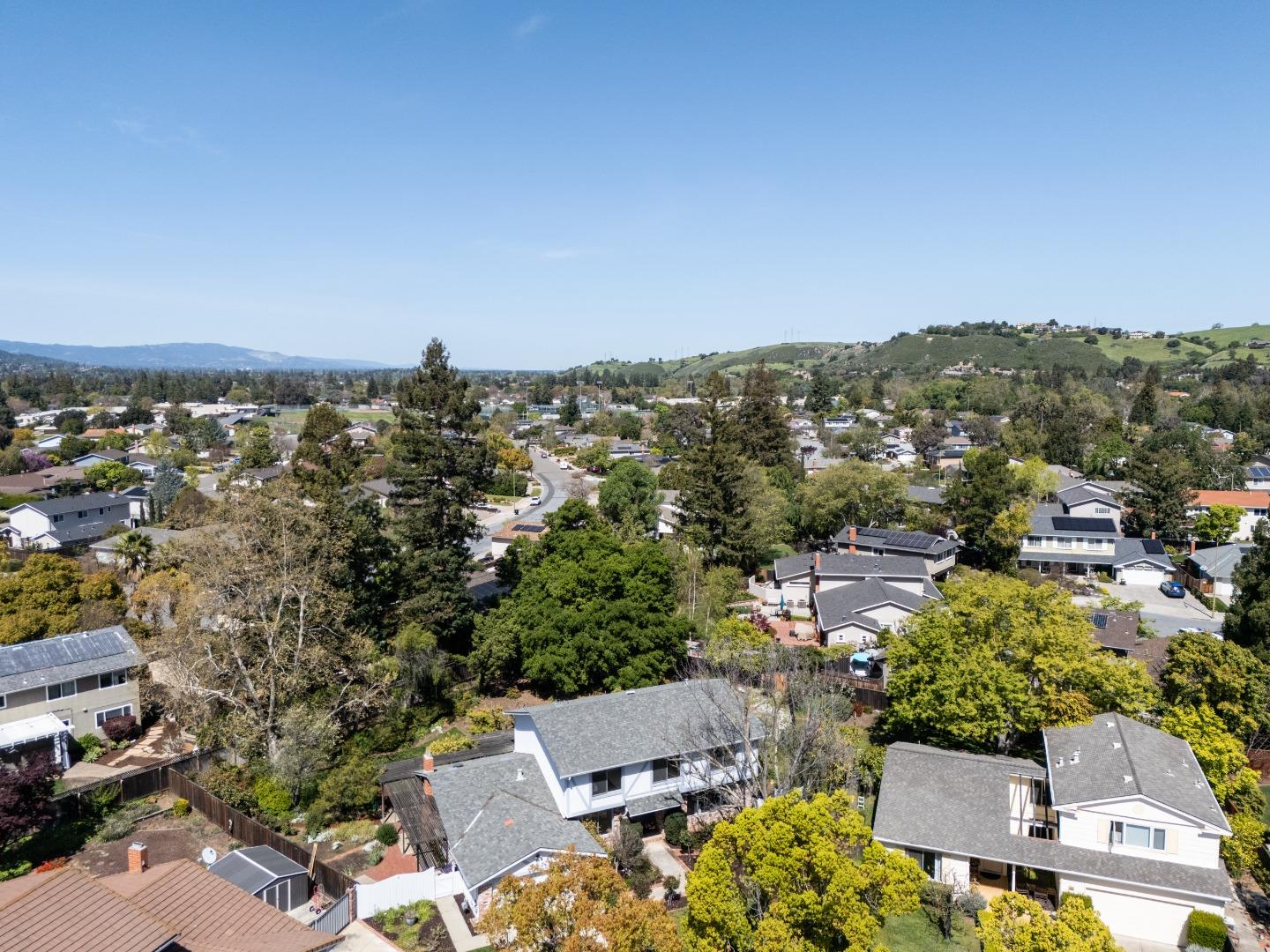 San Jose, California 95120, United States, 5 Bedrooms Bedrooms, ,3 BathroomsBathrooms,Residential,Pending,105221