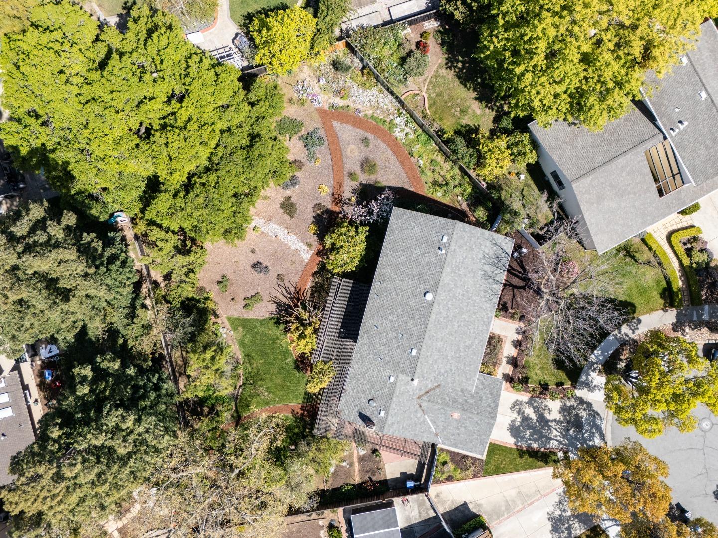 San Jose, California 95120, United States, 5 Bedrooms Bedrooms, ,3 BathroomsBathrooms,Residential,Pending,105221