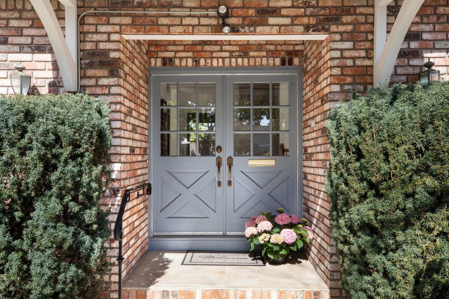 San Jose, California 95120, United States, 5 Bedrooms Bedrooms, ,3 BathroomsBathrooms,Residential,Pending,105221