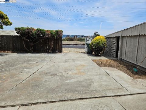 A home in San Leandro