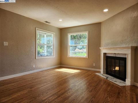 A home in San Leandro