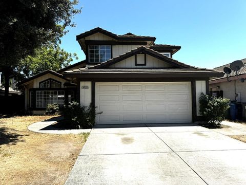 A home in Lathrop