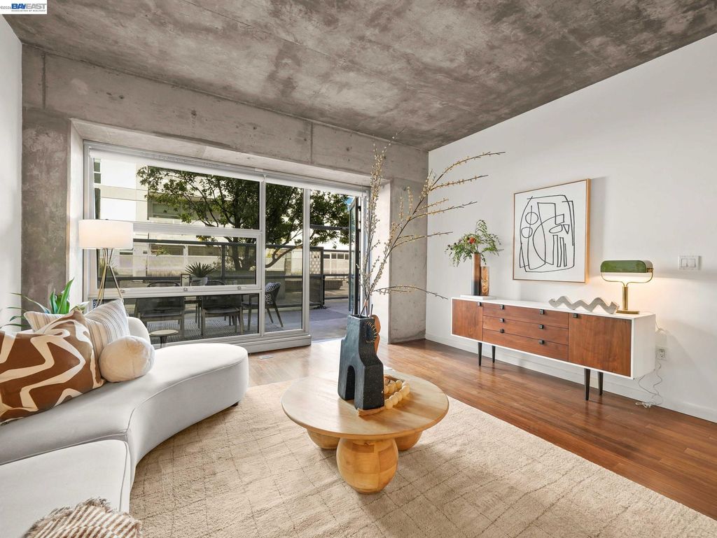 Photo of 428 Alice St #336, Oakland, CA 94607 (MLS # 41126990)