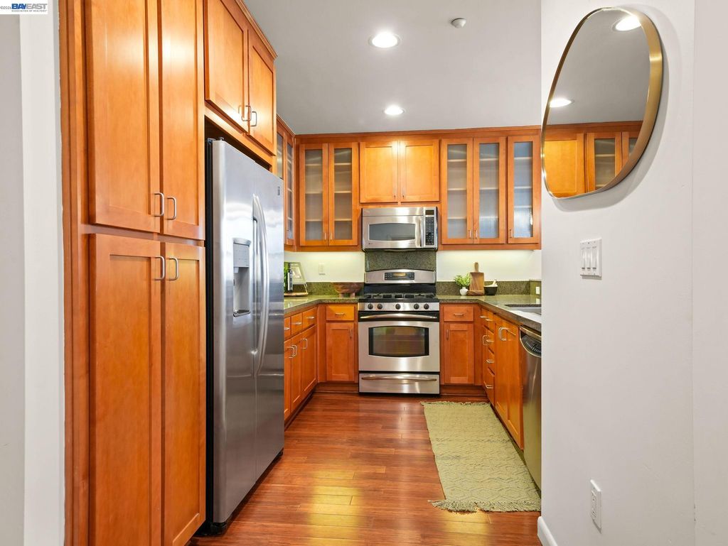 Photo of 428 Alice St #336, Oakland, CA 94607 (MLS # 41126990)