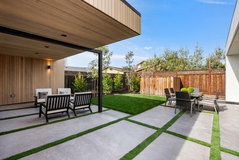 A home in Burlingame