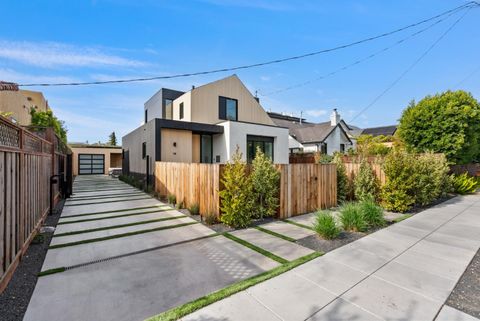 A home in Burlingame