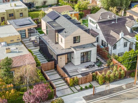 A home in Burlingame