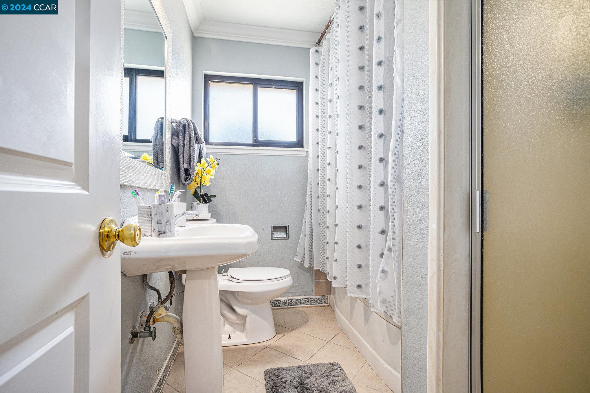 Pleasant Hill, California 94523, United States, 3 Bedrooms Bedrooms, ,1 BathroomBathrooms,Residential,Active,41815